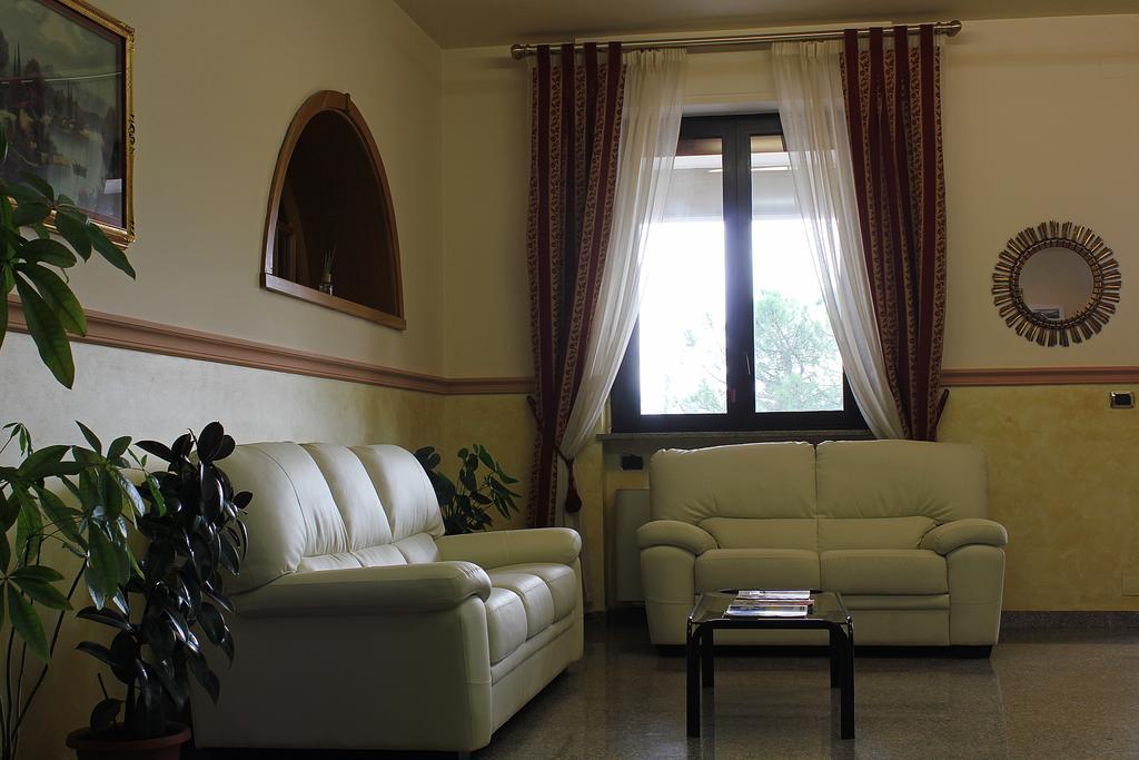 Hotel il Focolare Fabro Esterno foto